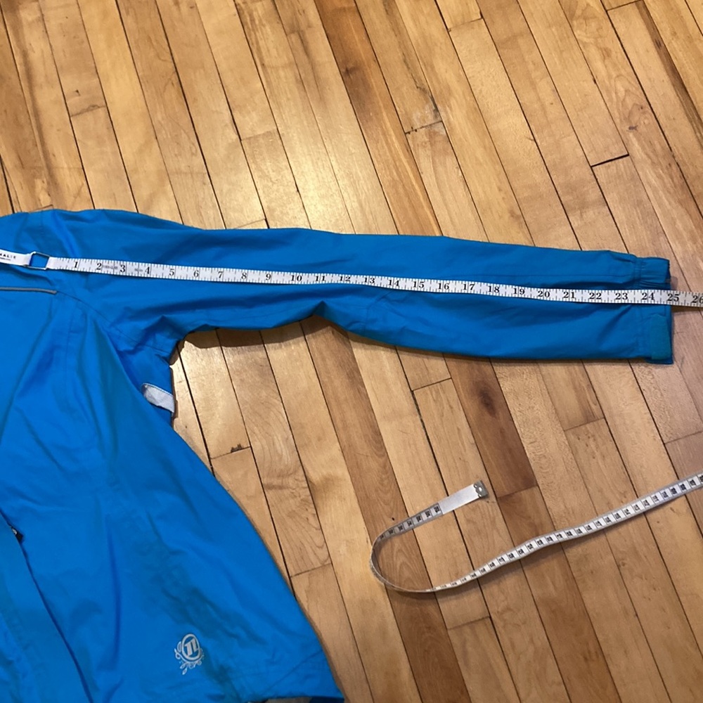 Novara Jacket - Picture 10 of 10